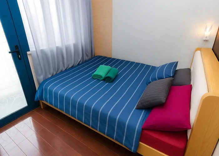 Velvet Vibe Chic Makati Pool Gym 4034 Apartment Manila